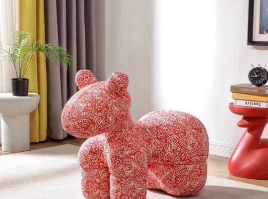 Ghế Pony Decor – Điểm Nhấn Nghệ Thuật Cho Không Gian Sống Hiện Đại